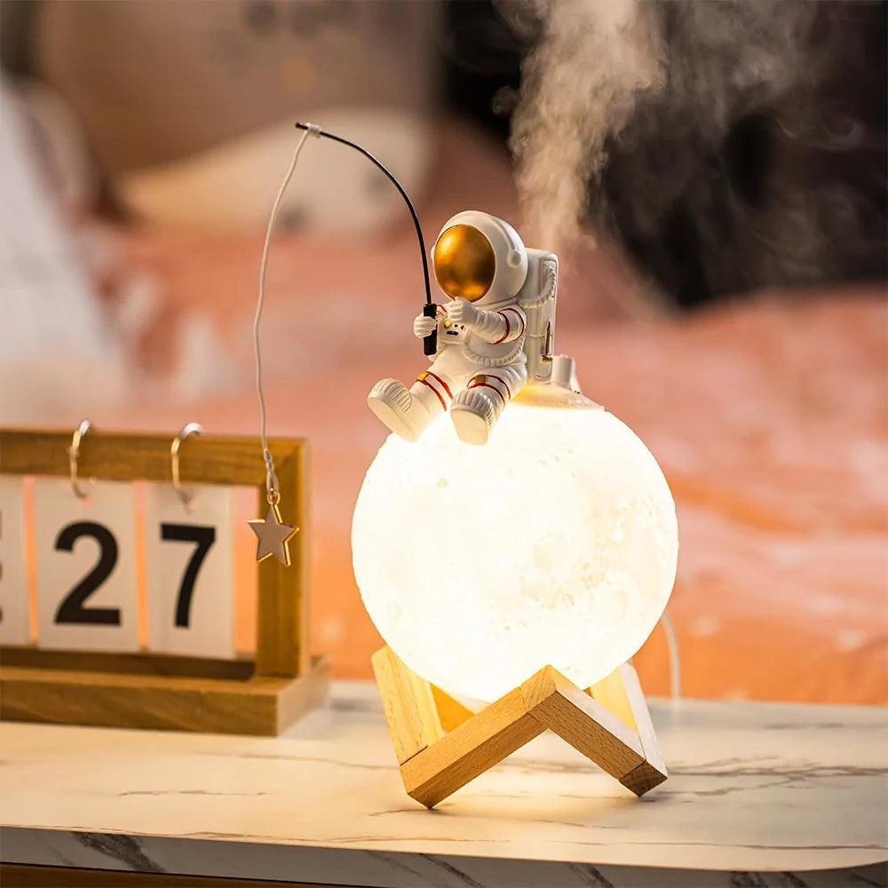 Astronaut Night Light Humidifier - Modern Nest